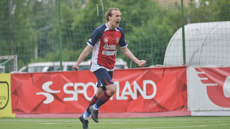 L. Kochanauskas: „Buvau pasitraukęs, bet futbolo galia per stipri“